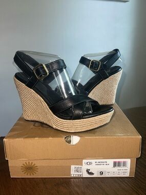 NWT UGG Jackilyn Black Wedge Sandals